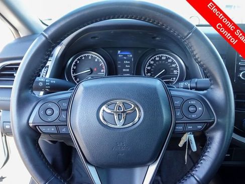 Certified 2021 Toyota Camry SE image 14