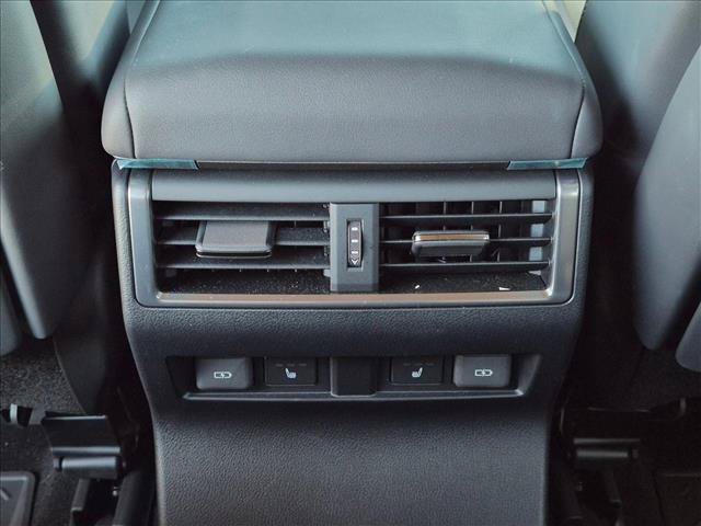 Used 2026 Lexus GX 550 AWD/4WD image 16