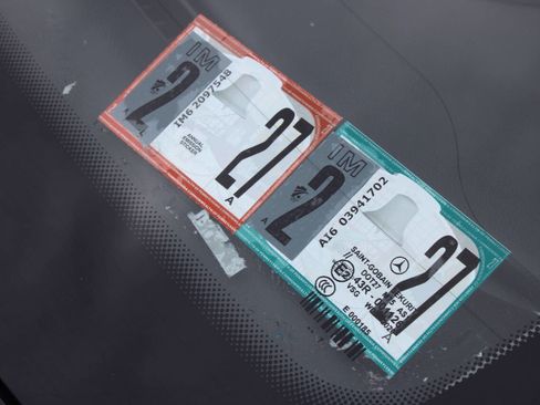 Used 2005 Mercedes-Benz SL 500 w/ AMG Sport Pkg image 31