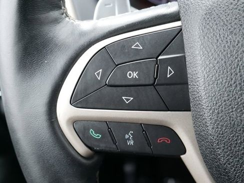 Used 2017 Jeep Grand Cherokee Limited image 24