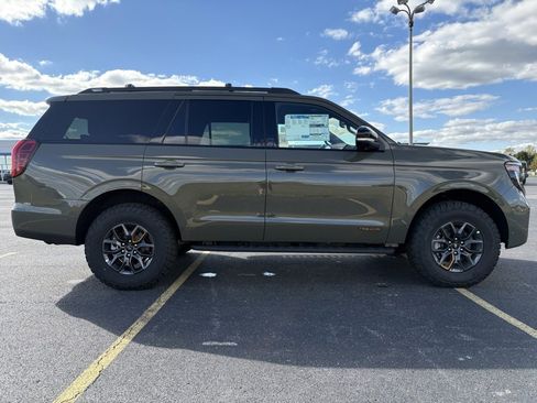 New 2025 Ford Expedition Tremor image 5