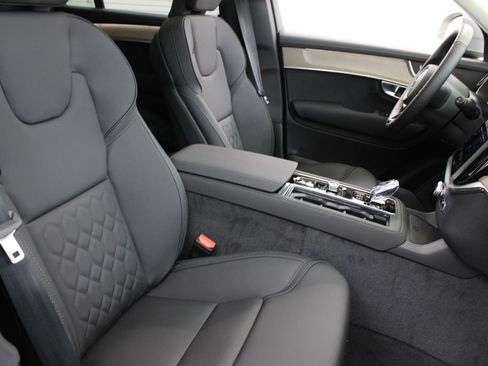 New 2026 Volvo XC90 B6 Plus w/ Protection Package AWD/4WD image 25