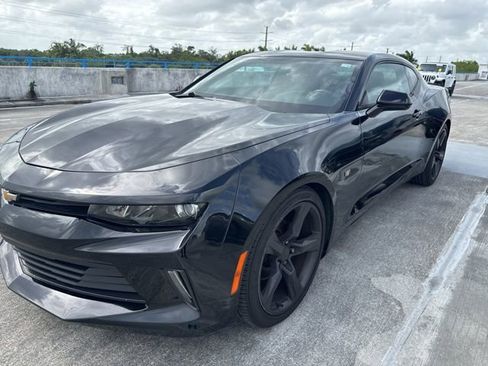 Used 2018 Chevrolet Camaro LT image 1