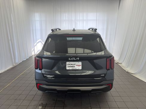 Used 2024 Kia Sorento SX AWD/4WD image 6