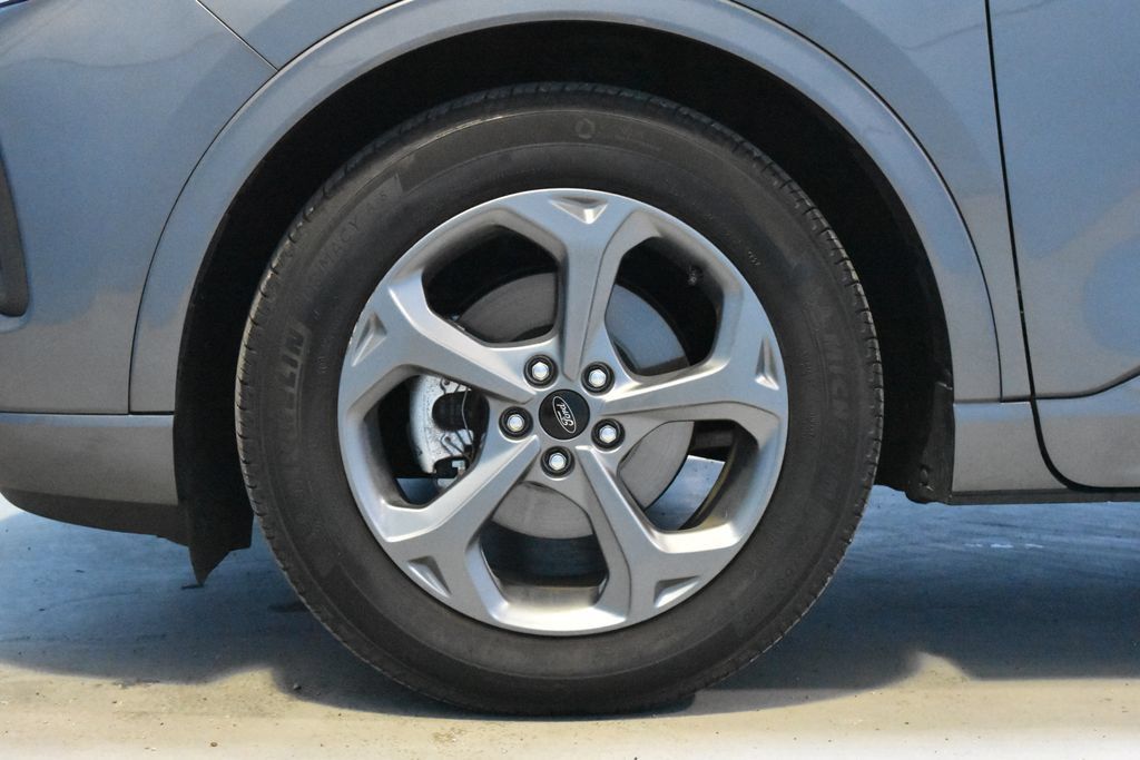 Used 2024 Ford Escape ST-Line w/ Tech Pack #1 FWD image 23