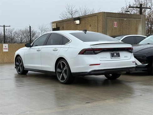 Used 2024 Honda Accord Sport image 7