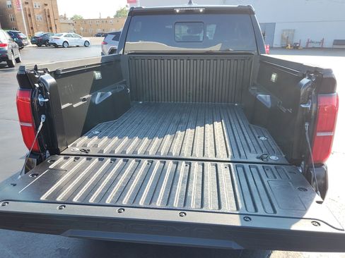 New 2026 Toyota Tacoma SR5 AWD/4WD image 23
