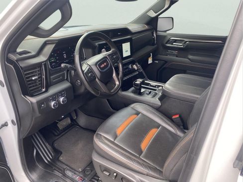 Used 2025 GMC Sierra 1500 AT4 AWD/4WD image 14