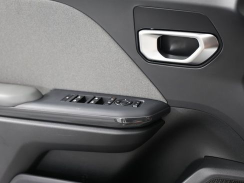 New 2025 Kia K4 EX image 23