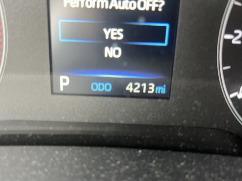 Used 2023 Toyota Corolla SE w/ Carpet Mat Package (TMS) FWD image 6