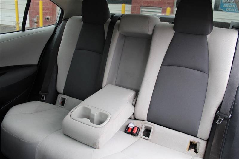 Used 2021 Toyota Corolla LE w/ Carpet Mat Package (TMS) FWD image 22