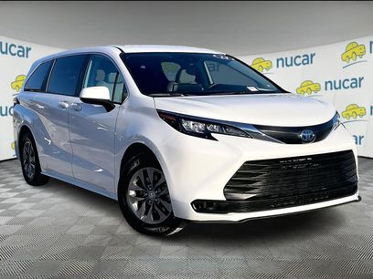 Certified 2024 Toyota Sienna LE