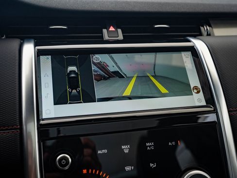 Used 2023 Land Rover Discovery Sport SE R-Dynamic image 26