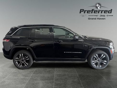 New 2027 Jeep Grand Cherokee Limited AWD/4WD image 9