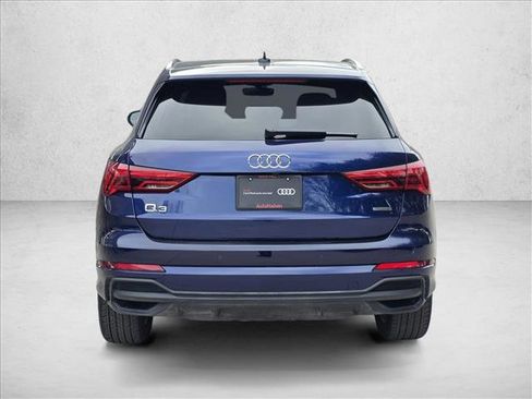 Certified 2024 Audi Q3 2.0T Premium image 6