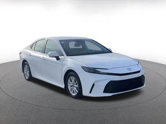 Used 2025 Toyota Camry LE video 2