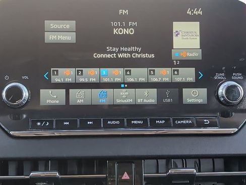 Used 2024 Mitsubishi Outlander SE image 8