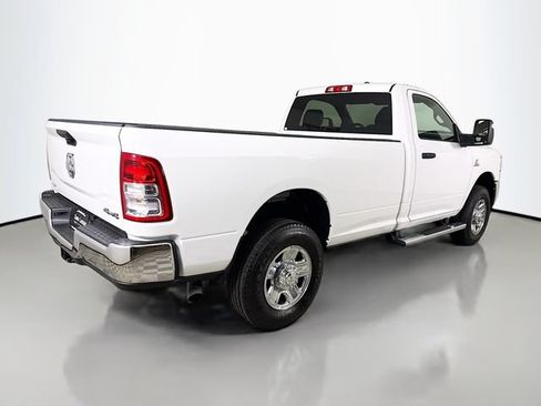 Used 2024 RAM 3500 Tradesman w/ Chrome Appearance Group AWD/4WD image 7