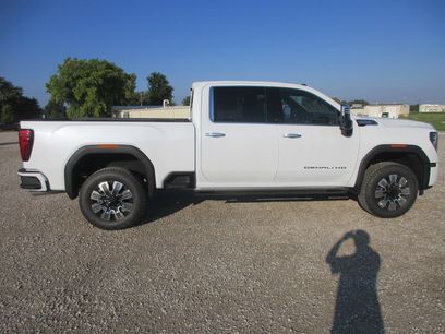 New 2026 GMC Sierra 2500 Denali w/ Denali Reserve Package