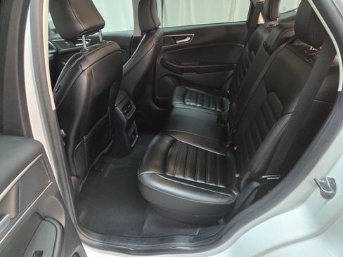 Used 2021 Ford Edge SEL image 16