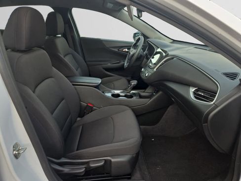 Used 2024 Chevrolet Malibu LT image 15