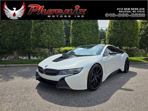 Used 2017 BMW i8 AWD/4WD image 1