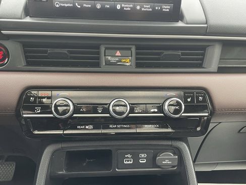 Used 2025 Honda Pilot Elite image 43