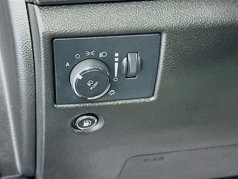 Used 2022 Jeep Grand Cherokee Laredo X AWD/4WD image 10