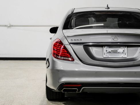 Used 2015 Mercedes-Benz S 550 Sedan w/ Sport Package w/ Sport Package image 56