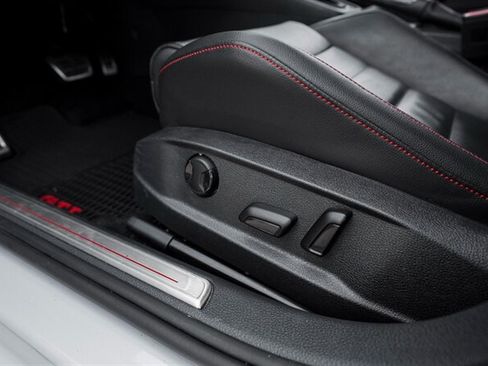 Used 2019 Volkswagen GTI 4-Door FWD image 29