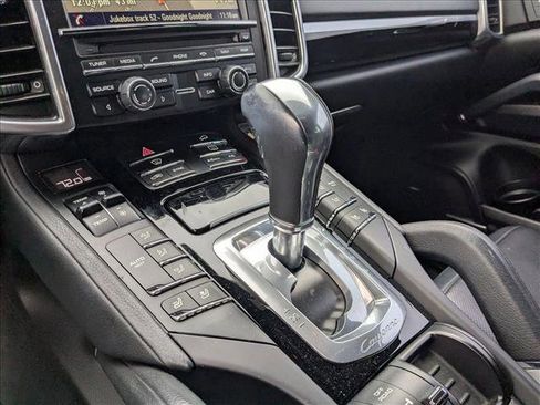 Used 2016 Porsche Cayenne AWD/4WD image 11