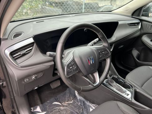 Used 2025 Buick Encore GX Preferred image 29