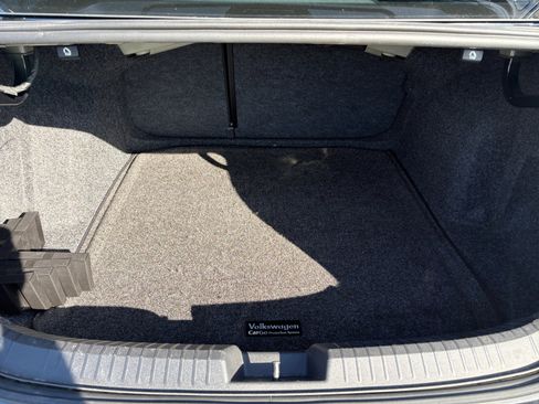 Certified 2022 Volkswagen Jetta SE FWD image 12