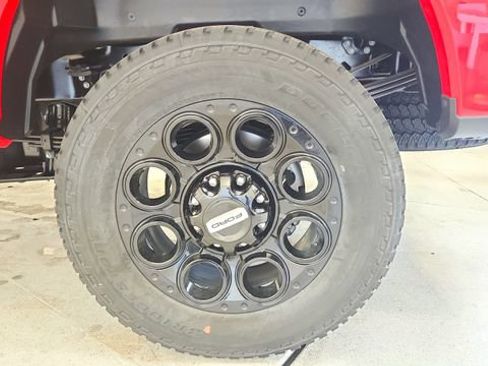 New 2026 Ford F250 XLT w/ XLT Premium Package image 9