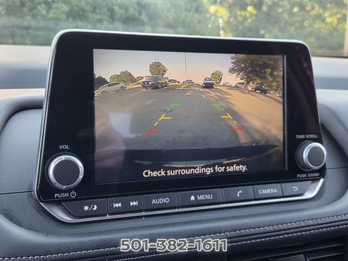 Used 2025 Nissan Rogue SV FWD image 20