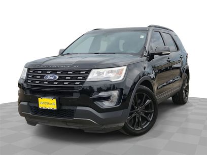 Used 2017 Ford Explorer XLT w/ Equipment Group 202A