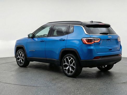 Used 2025 Jeep Compass Limited image 6