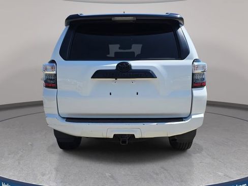 Used 2021 Toyota 4Runner Venture w/ Moonroof Package AWD/4WD image 7