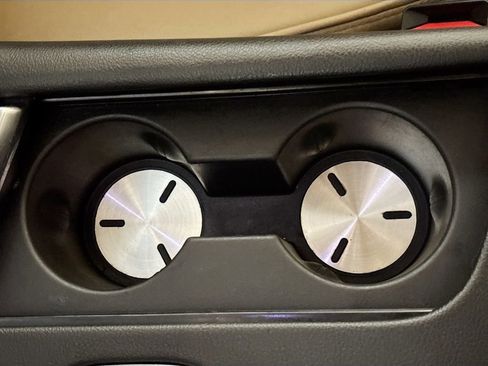 Used 2018 Cadillac XT5 Platinum w/ Driver Assist Package image 15