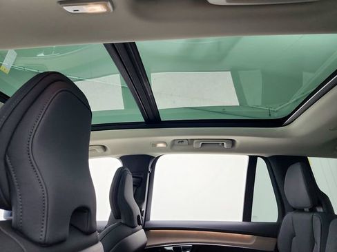 New 2026 Volvo XC90 B5 Core image 22