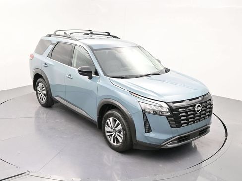 Used 2026 Nissan Pathfinder SL FWD image 17