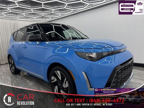 Used 2023 Kia Soul GT-Line FWD image 1
