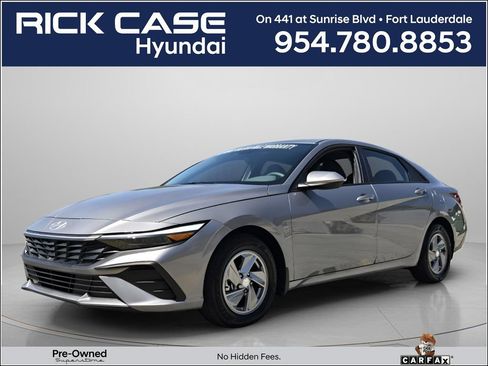 Certified 2026 Hyundai Elantra SE w/ Cargo Package FWD image 1