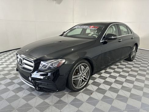 Used 2018 Mercedes-Benz E 300 image 4