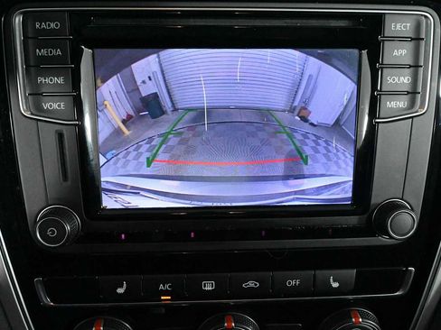 Used 2019 Volkswagen Passat 2.0T Wolfsburg FWD image 5