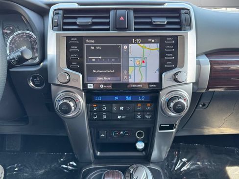 Used 2020 Toyota 4Runner Limited AWD/4WD image 15