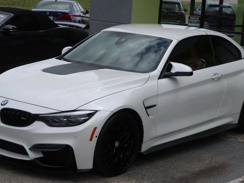Used 2019 BMW M4 Convertible w/ Competition Package RWD image 6