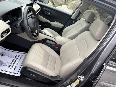 Used 2023 Honda HR-V EX-L image 13