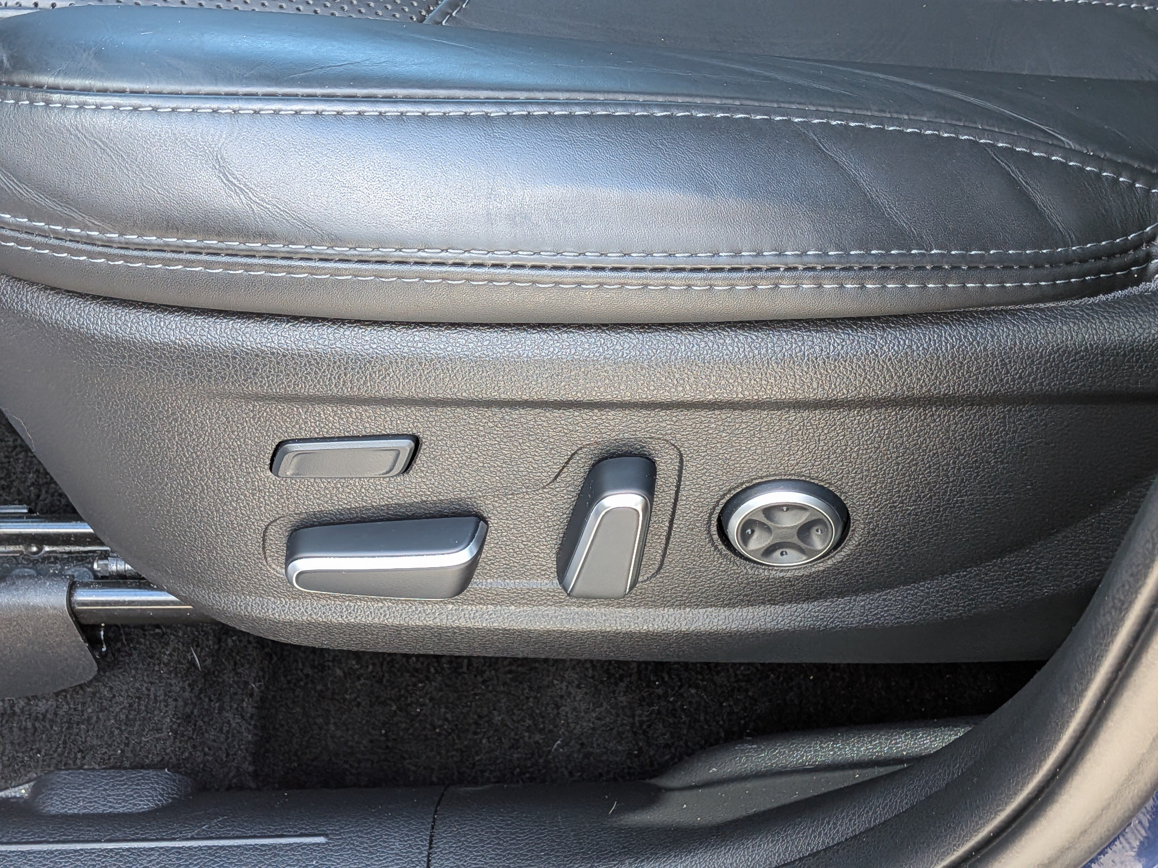 Used 2022 Hyundai Santa Fe Calligraphy FWD image 22