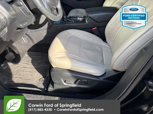 Certified 2018 Ford Explorer Platinum image 9